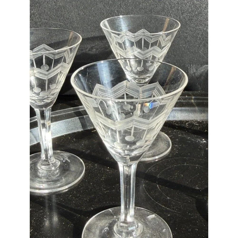 Set of 5 Vintage Art Deco Etched Crystal Cocktail/Sherry Glasses